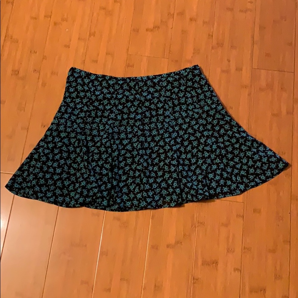 Cute Michael Kors mini skirt!